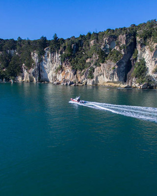 Aerial Cruise - Cathedral Cove Scenic Cruises